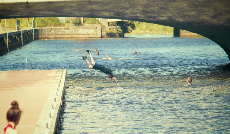 dive header jump lake